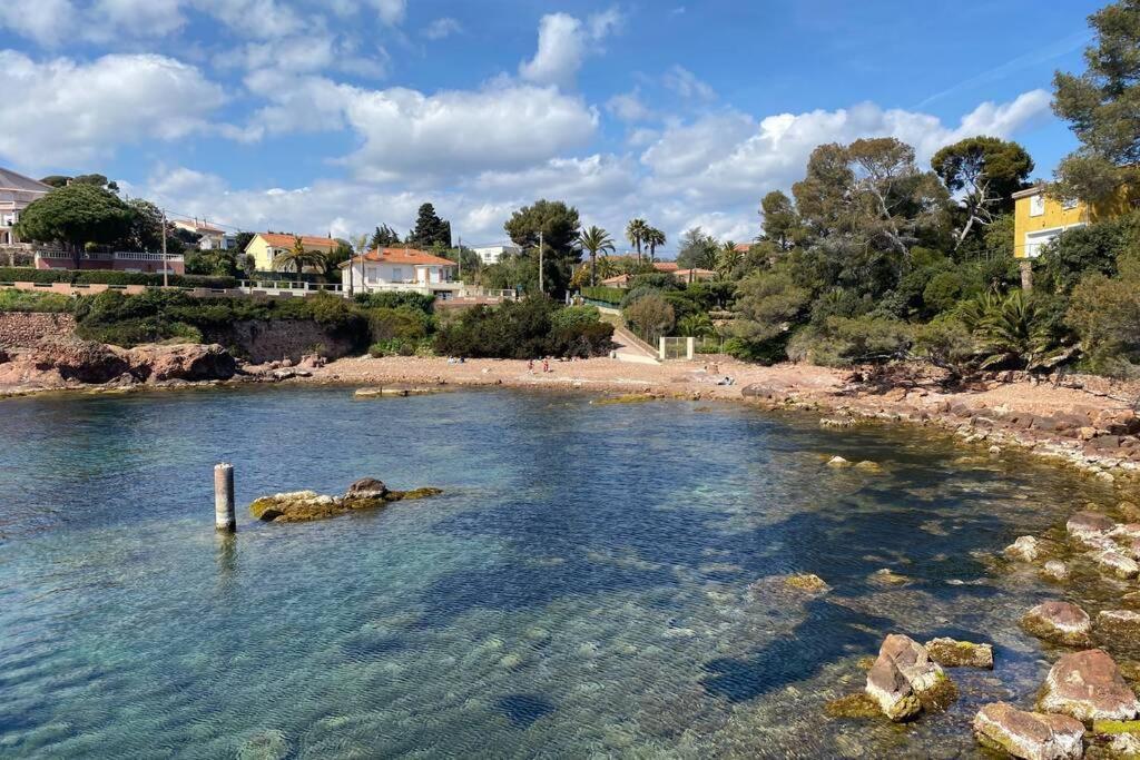 Appartement Bord De Mer - St Raphael Corniche D'Or Saint-Raphaël Kültér fotó